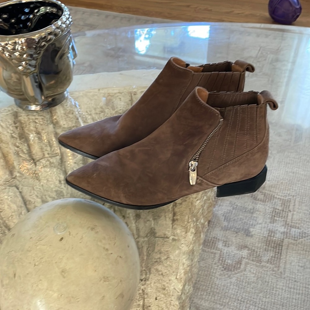 Sigerson Morrison brown suede booties